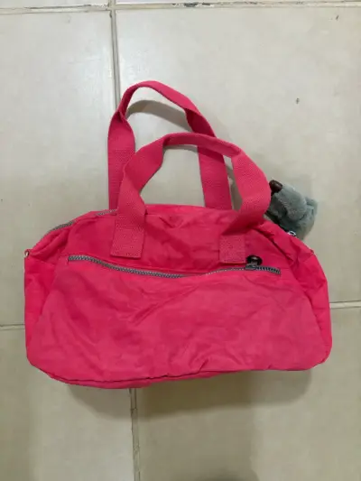 Bolso de mano rojo con múltiples bolsillos - miniatura 4