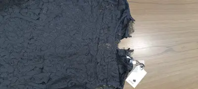 Vestido de encaje negro elegante para mujer - miniatura 5