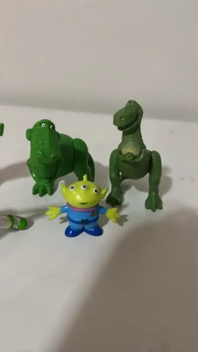 Set de figuras Toy Story Buzz Lightyear y amigos - miniatura 2