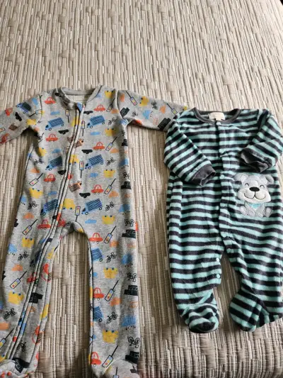 Lote de pijamas de polar para bebé - miniatura 4