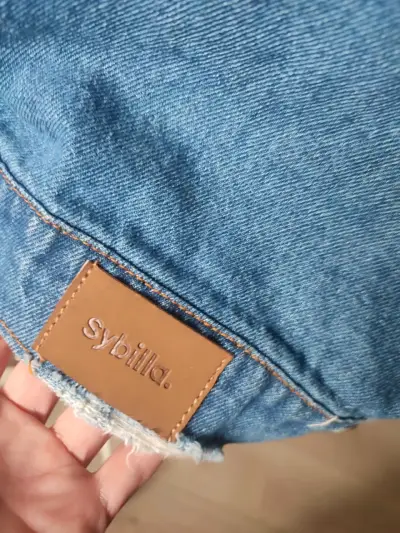 Chaqueta de mezclilla intervenida - miniatura 5