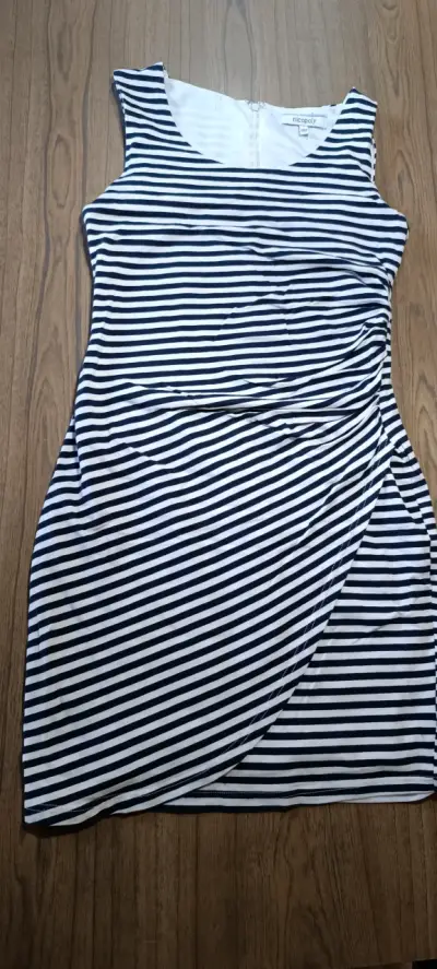 Vestido rayado sin mangas para mujer - miniatura 3