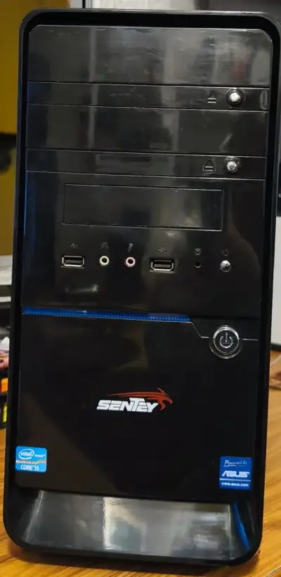 Computador de Escritorio, procesador I5 - miniatura 1