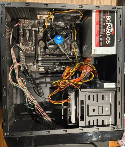Computador de Escritorio, procesador I5 - miniatura 3