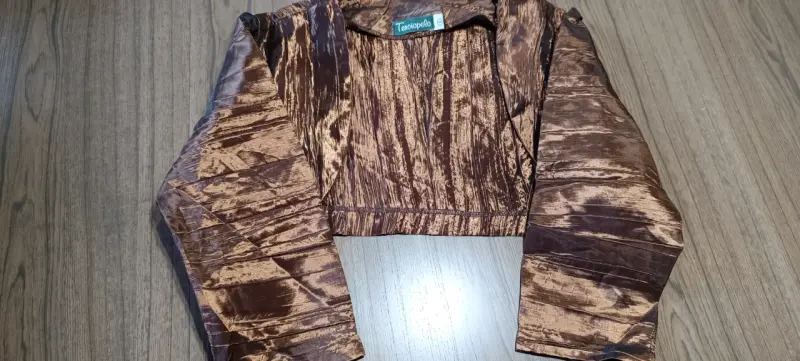 Vestido de cóctel dorado con bolero - 5