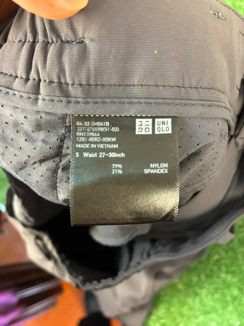 Pantalón Uniqlo Hombre Talla S (27-30) - Gris Oscu - 3