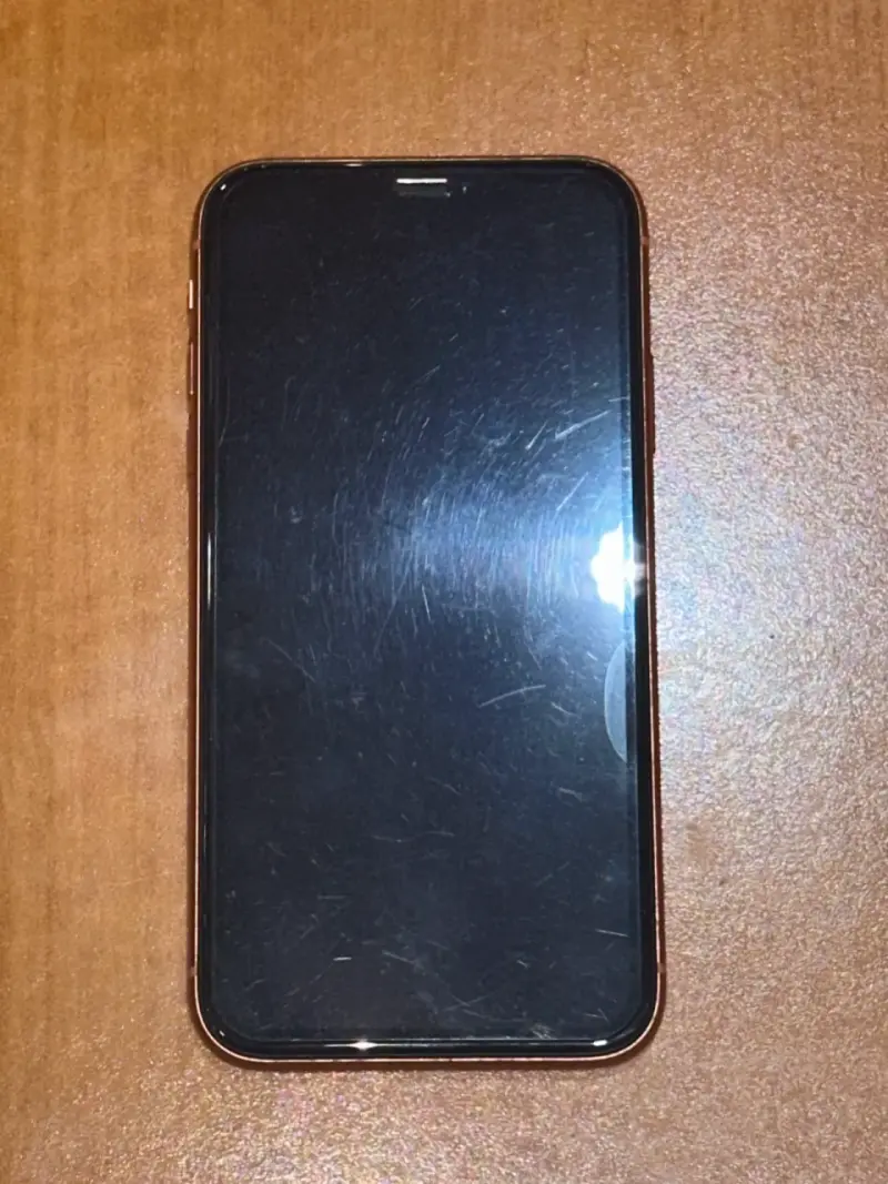 iPhone XR coral 64gb - 2