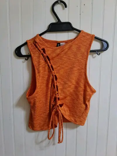Top sin mangas naranja con diseño trenzado - miniatura 3