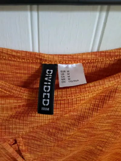 Top sin mangas naranja con diseño trenzado - miniatura 4