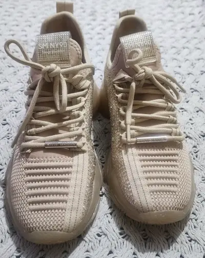 Zapatillas deportivas beige con brillo Steve Madden - miniatura 3