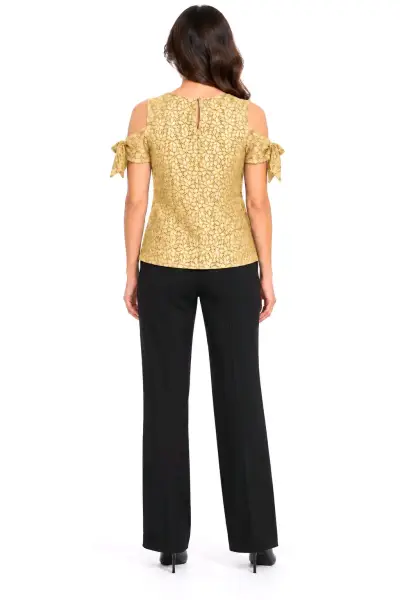 Blusa amarilla con hombros descubiertos - miniatura 2