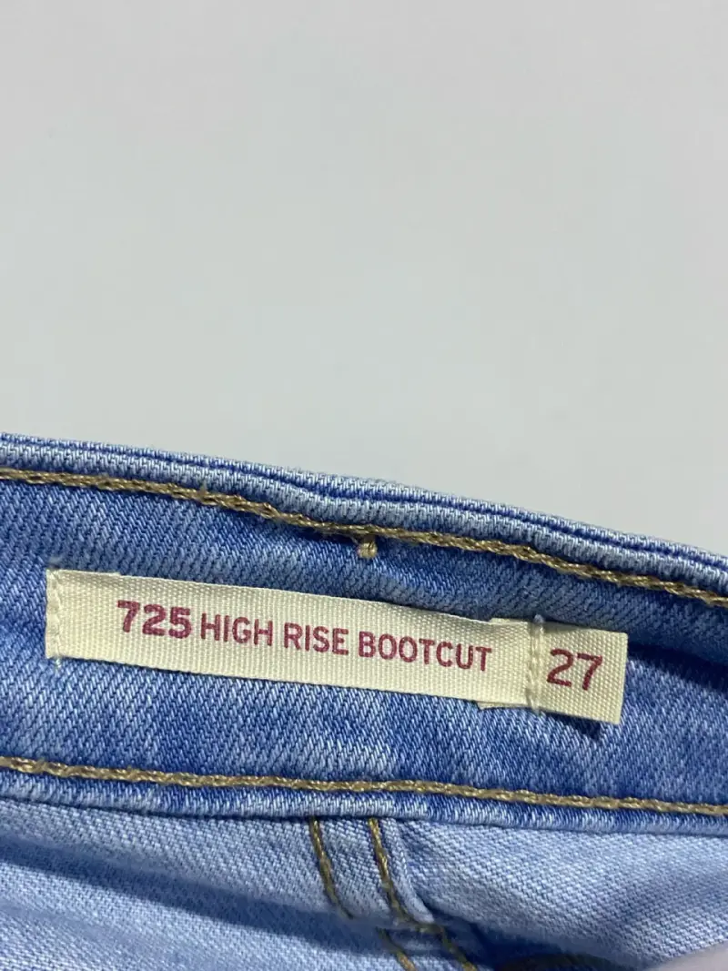 Jeans Levi's 725 High Rise Bootcut Mujer - 4