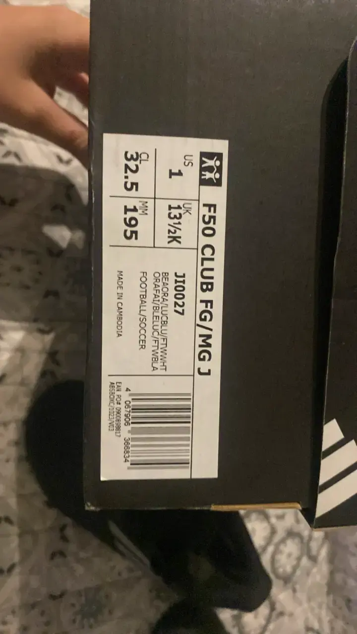 Zapatillas de Fútbol Adidas F50 talla 32.5 - 3