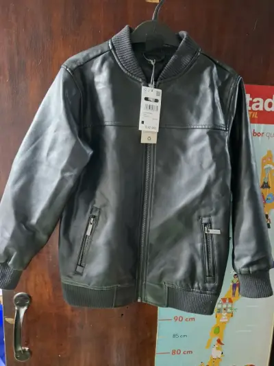 Chaqueta de cuero  negra para niño - miniatura 2
