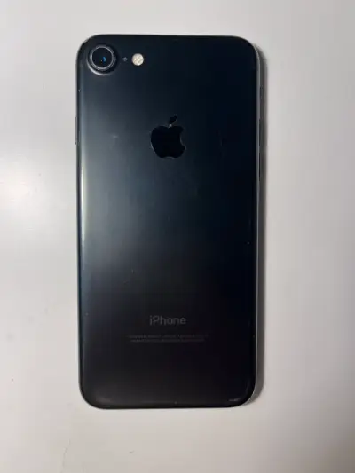 iPhone 7 en buen estado color negro - miniatura 2
