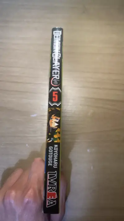 Manga Demon Slayer Volumen 5 de Koyoharu Gotouge - miniatura 3