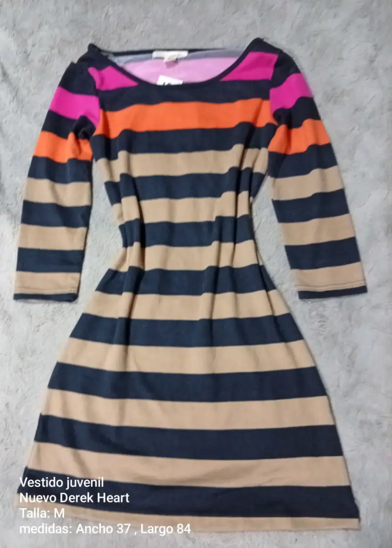Vestido juvenil a rayas Derek Heart