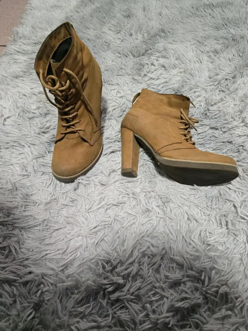 Botines de tacón alto color camel - 2