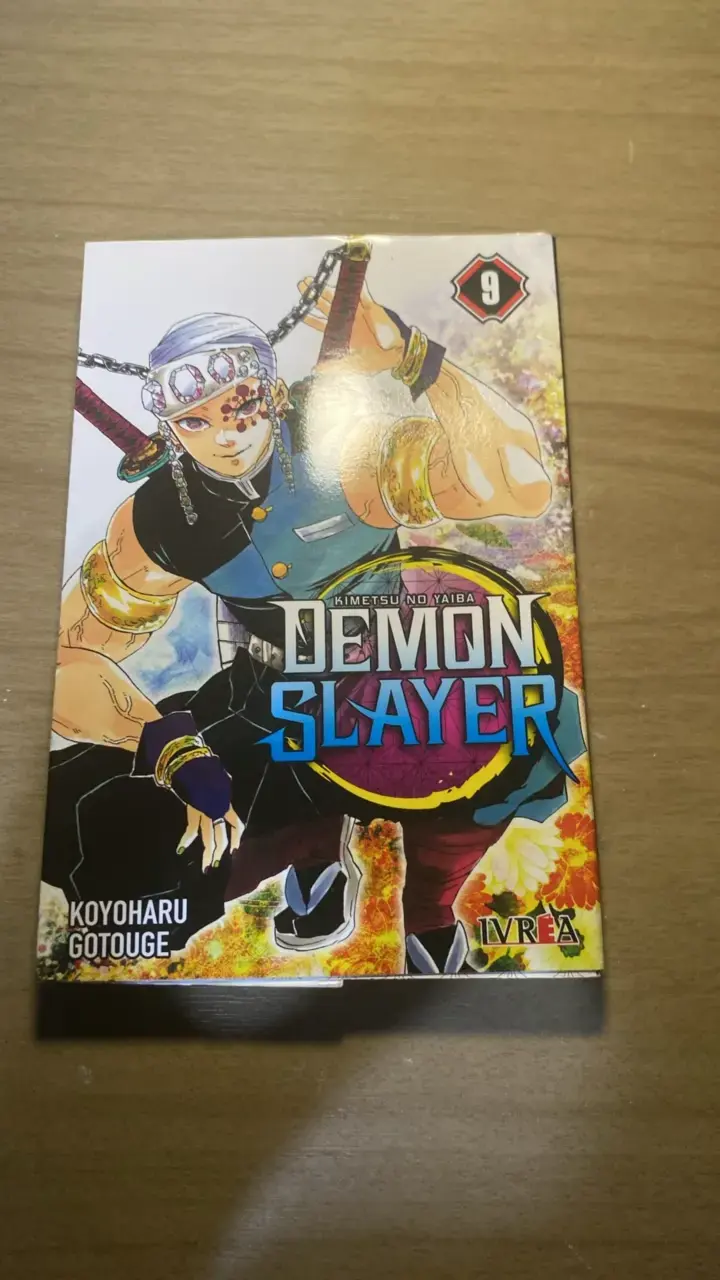 Manga Demon Slayer Volumen 9 de Ivrea