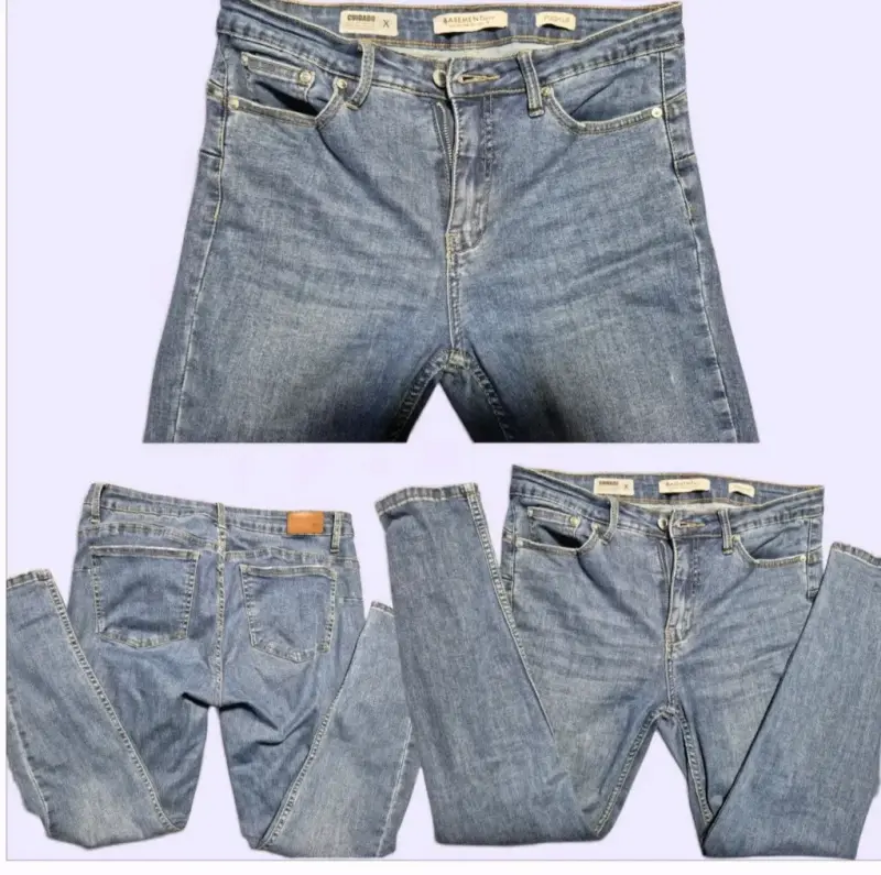 Jeans de mezclilla azul Basement para mujer