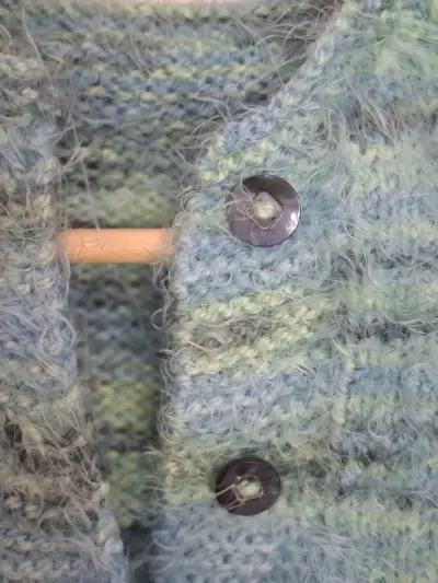 Chaleco de lana tejido a mano azul y verde - miniatura 4