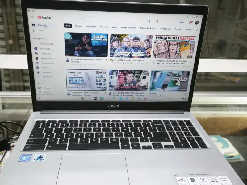 Acer Chromebook 15.6 pulgadas con detalle estético - 1