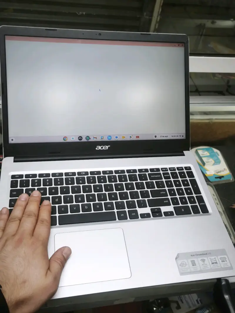 Acer Chromebook 15.6 pulgadas con detalle estético - 2