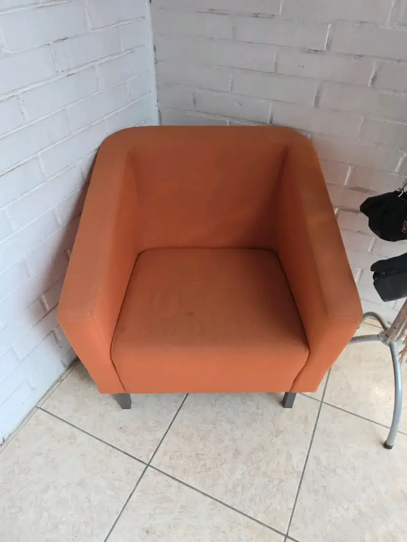Sillón individual naranja moderno - 1