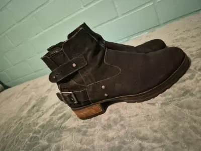 Botines de cuero negro CAT talla 40 - miniatura 3