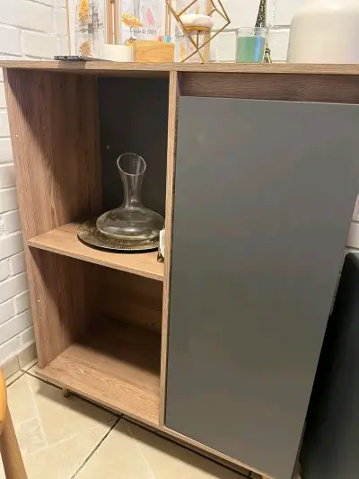 Mueble de arrimo - miniatura 1