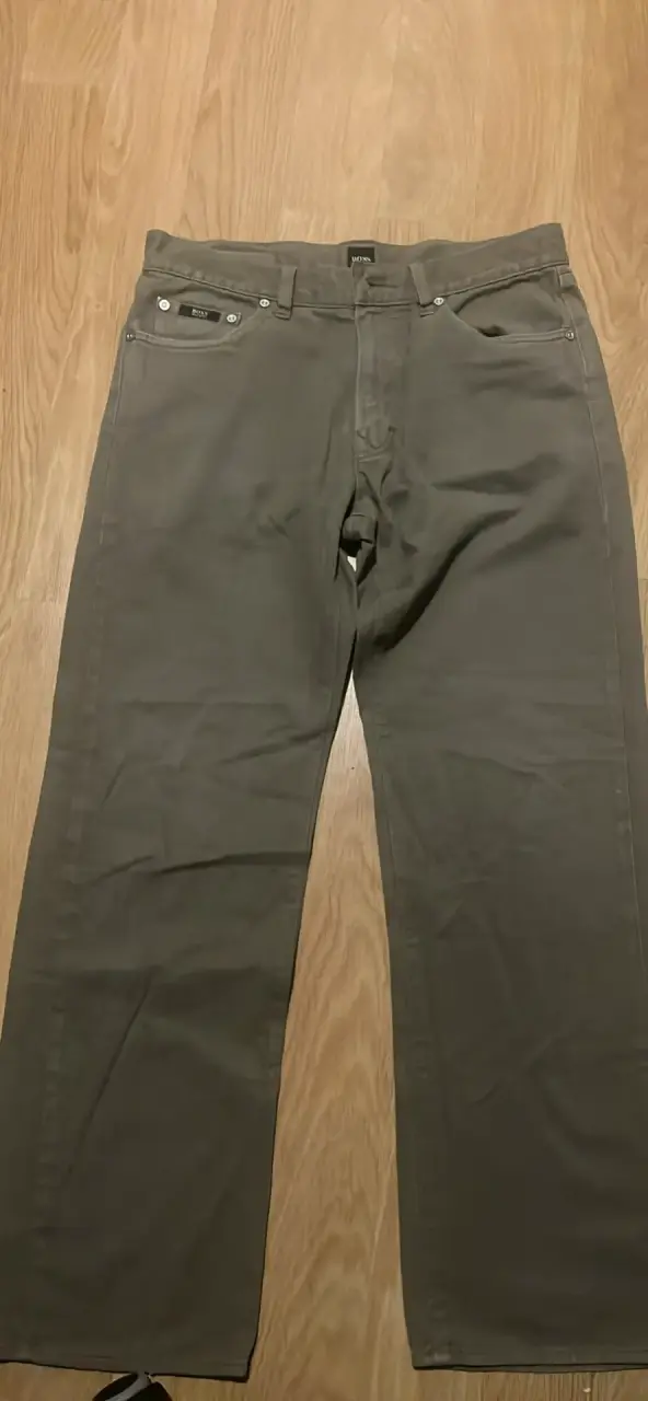 Pantalones casuales grises Boss para hombre - 2