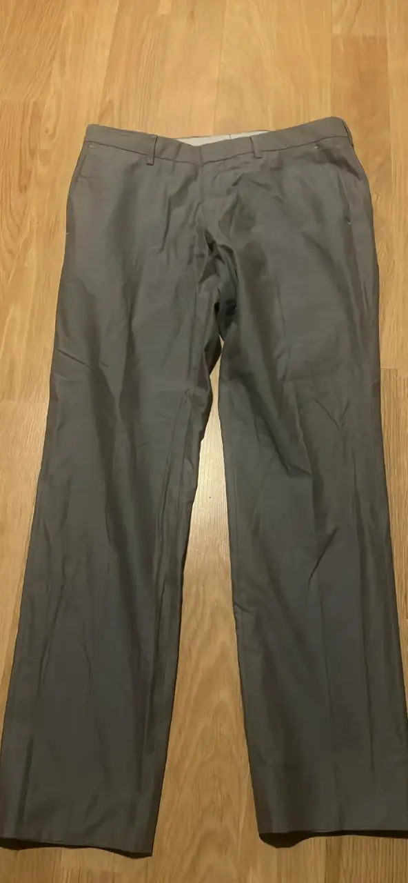 Pantalones de vestir grises para hombre
