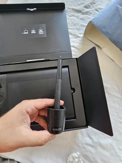 Tableta gráfica Wacom Intuos Pro con lápiz - miniatura 2