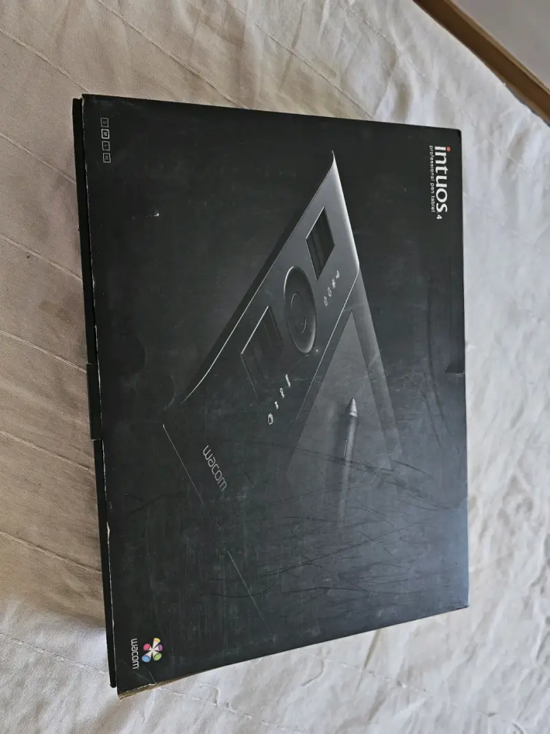 Tableta gráfica Wacom Intuos Pro con lápiz - 6