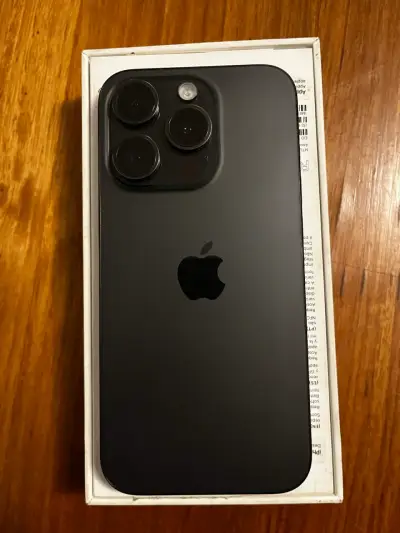 iPhone 15 Pro 128GB con accesorios y fundas - miniatura 1