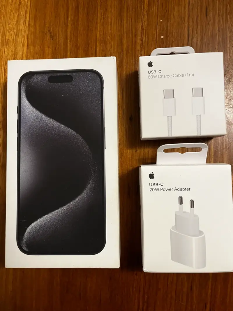 iPhone 15 Pro 128GB con accesorios y fundas - 2
