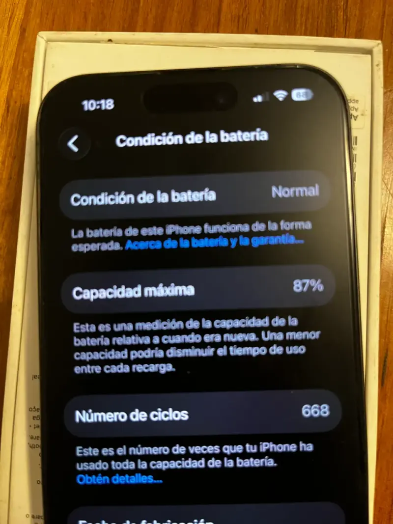 iPhone 15 Pro 128GB con accesorios y fundas - 4