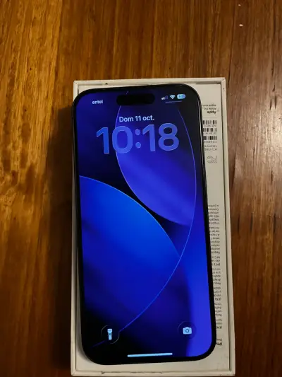 iPhone 15 Pro 128GB con accesorios y fundas - miniatura 5