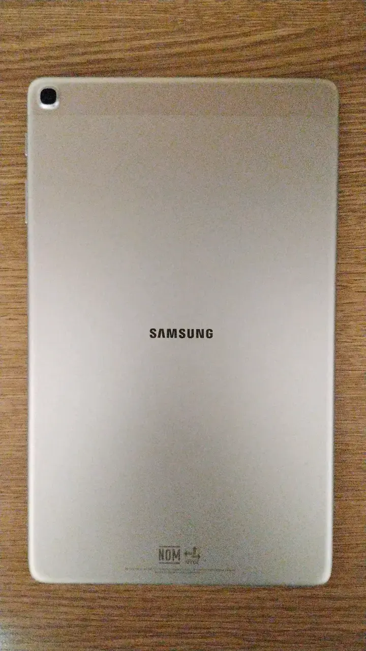 Tablet Samsung Galaxy Tab A SM-T510 32GB 2GB RAM - 2