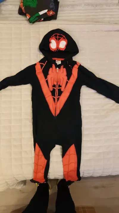 Pijama de Spiderman para niño con capucha - miniatura 1