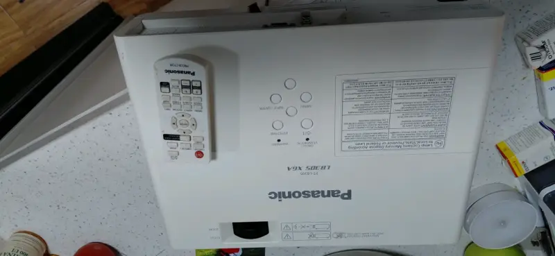 Proyector Panasonic PT-LB305 XGA en buen estado - 5