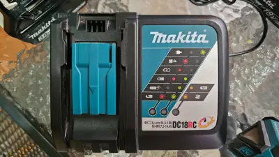 Esmeriladora Angular Inalámbrica Makita DGA454 18V - miniatura 6