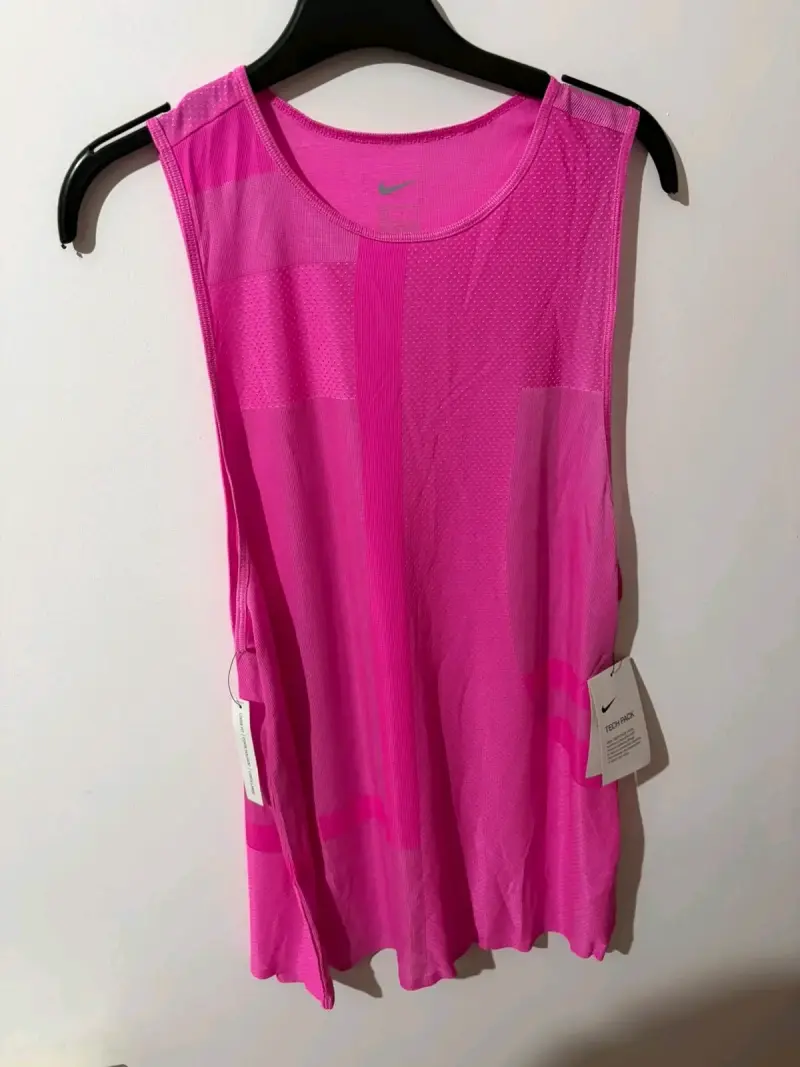 Polera sin mangas Nike rosa para mujer - 1