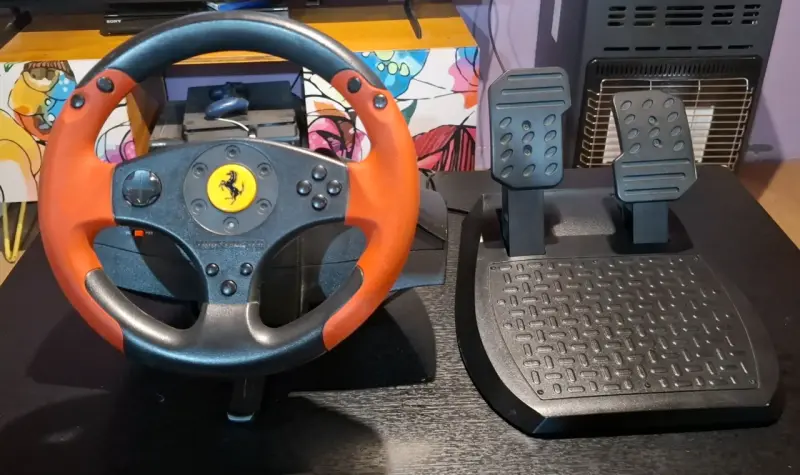 Volante Thrustmaster Ferrari con Pedales PC/PS3 - 2