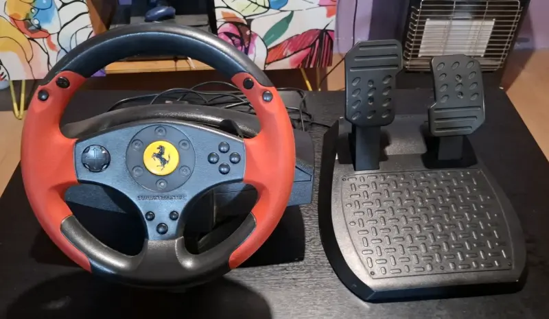 Volante Thrustmaster Ferrari con Pedales PC/PS3 - 3