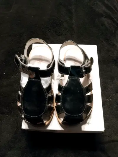 Sandalias negras para niños Opaline nuevas - miniatura 2