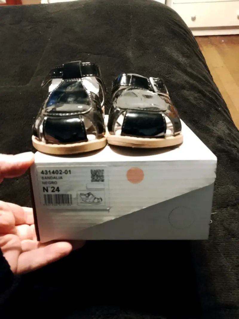 Sandalias negras para niños Opaline nuevas - 3