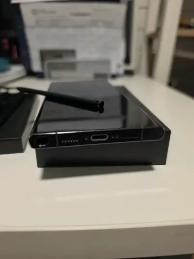 Samsung Galaxy S23 Ultra con S Pen - miniatura 4