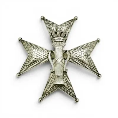 Condecoración Cruz Real Orden Vasa Plata Suecia 19 - miniatura 1