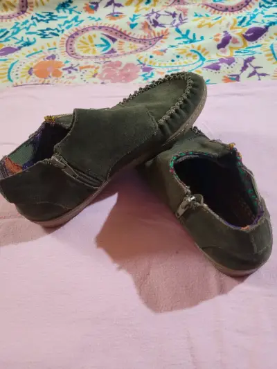 Zapatos de gamuza  con cierre lateral - miniatura 3